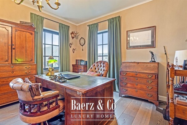 photo 15 Uitzonderlijke Duplex met zicht op kanaal, garage, carport en ruime (wijn)kelder!