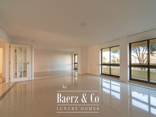 photo 1 T3 with large balconies in condominium with swimming pool