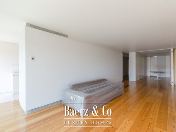 photo 31 One Bedroom apartments plus 1 on Av. July 24 in a building with signature of Arq. Aires Mateus