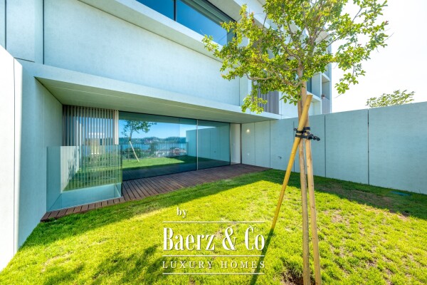 photo 18 4 bedroom villa with garden and parking in Alcântara, Lisbon