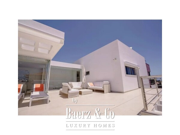 photo 13 Exclusive luxury villa on the seafront in Playa San Juan