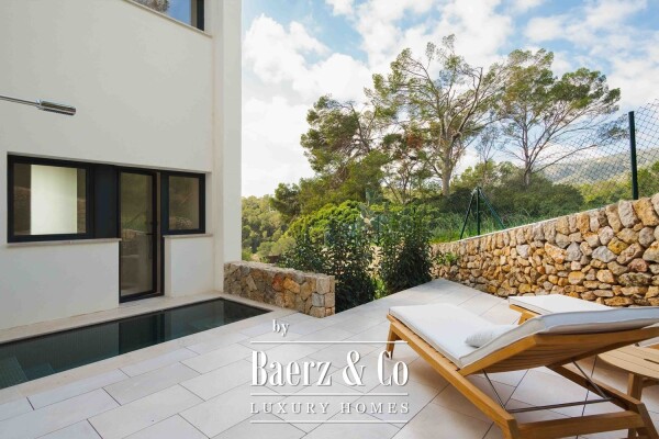 photo 16 Sea-view apartments with pool in Cala Major