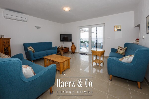 photo 7 Brač, Splitska, villa with pool first row to the sea, 180 m²