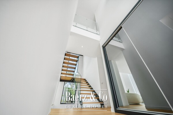 photo 41 Villa - Marbella East - Ref: 8693