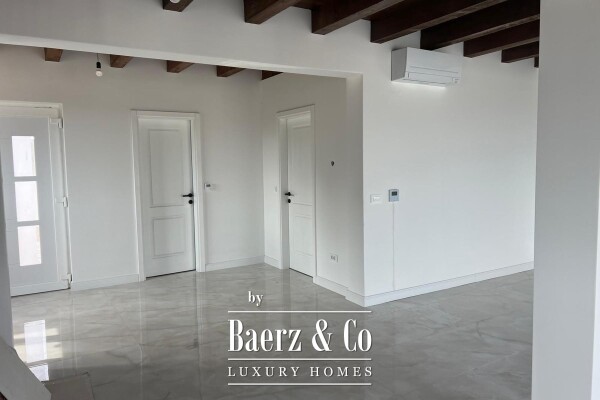 photo 8 Zadar, Vrsi, charming dalmatian stone house with swimming pool in a quiet location