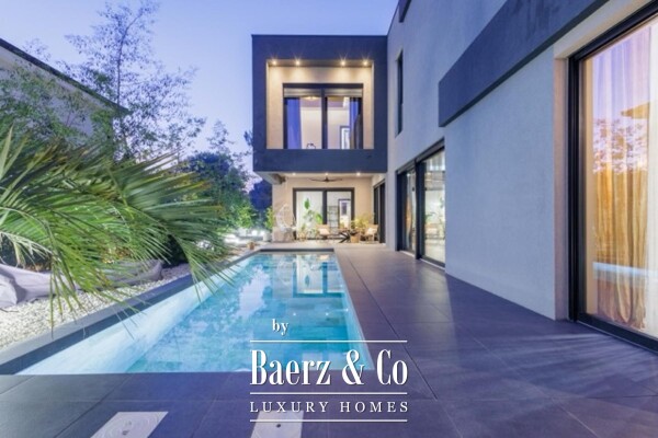 photo 9 Premantura, a unique and elegant villa with a swimming pool on a large landscaped garden