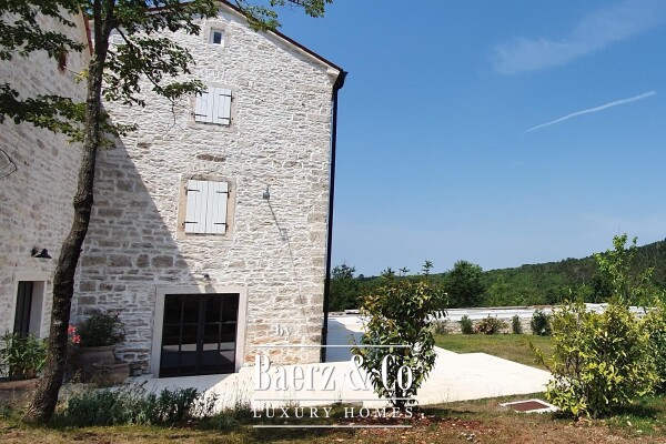 photo 4 Istria, near Grožnjan - Authentic stone estate with a swimming pool and complete privacy