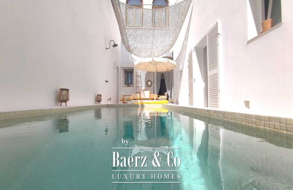 photo 1 MENORCAN HOUSE WITH POOL FOR SALE IN THE OLD TOWN OF CIUTADELLA DE MENORCA NEAR FISH MARKET