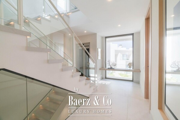 photo 32 Villa - Nueva Andalucia - Marbella - Ref: 8702