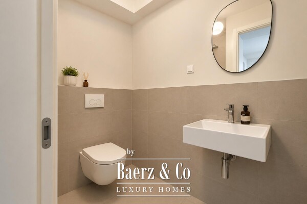 photo 9 Split, Žnjan, Morska vila, three-bedroom apartment with a loggia and two garage spaces, sea view