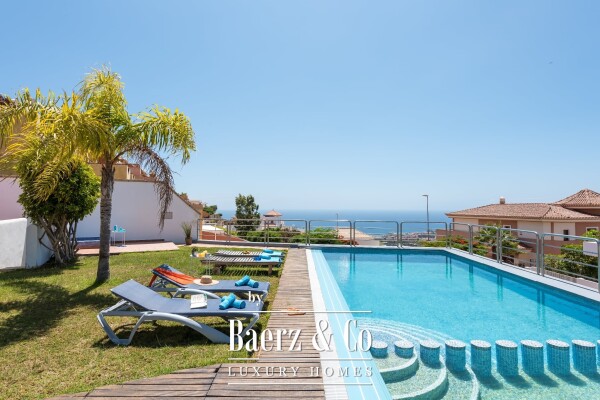 photo 3 Elegant sea view villa divided into Two Independent Residences