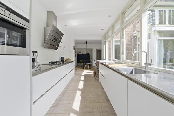 photo 17 Charlotte de Bourbonstraat 24