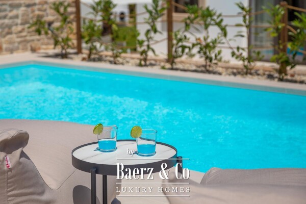 photo 14 Tkon, Palms resort, luxury villa with pool and sea view