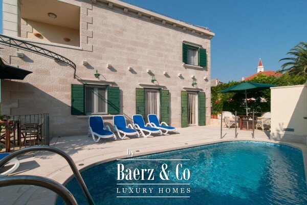 photo 1 Brač, Mirca, beautiful detached stone house with swimming pool