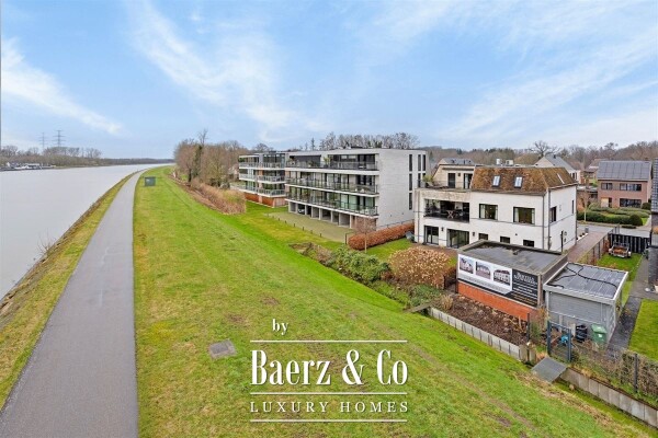 photo 38 Zeer ruime duplex met adembenemend kanaalzicht!!