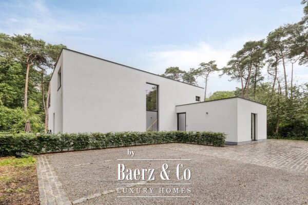 photo 3 Exclusieve villa met homecinema en hoogwaardige afwerking op toplocatie in Heide!