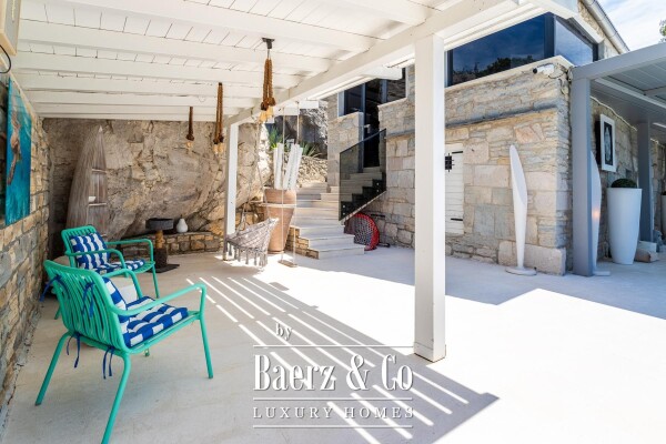 photo 14 Brela, unique stone villa with a panoramic view and a swimming pool
