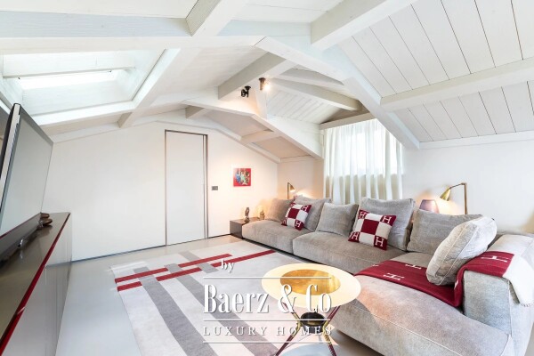 photo 17 Luxury Penthouse with Lake Views in Historic Arona
