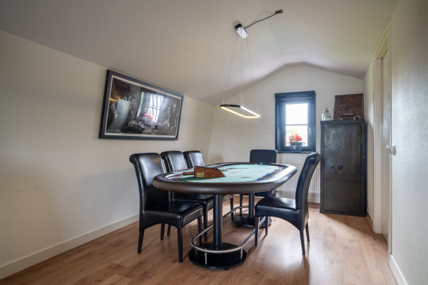 photo 37 Noordeinde 90