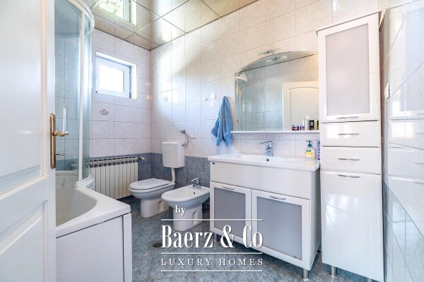 photo 12 Zagreb, Bukovac, beautiful detached family house 380 m², garage, garden