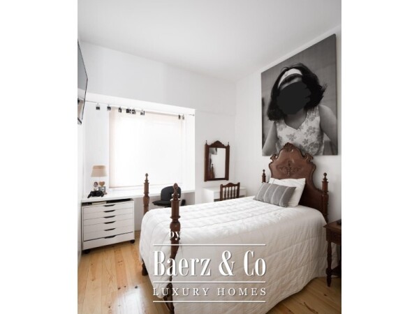 photo 11 3-Bedroom plus study apartment , with Private Outdoor Space, in Campo Pequeno