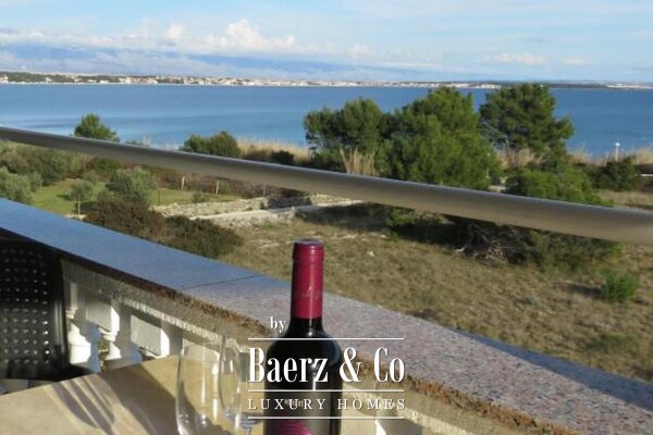 photo 3 Vir, House with 5 Apartments and Sea View
