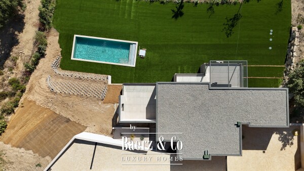 photo 2 Grimaud — Sea-View Luxury Villa with Five Bedrooms and Pool