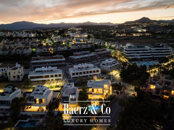 photo 9 Villa - New Golden Mile - Estepona East - Ref: 8739