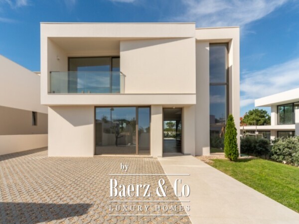 photo 4 Brand-New Contemporary Villa in São João das Lampas, Close to the Beach
