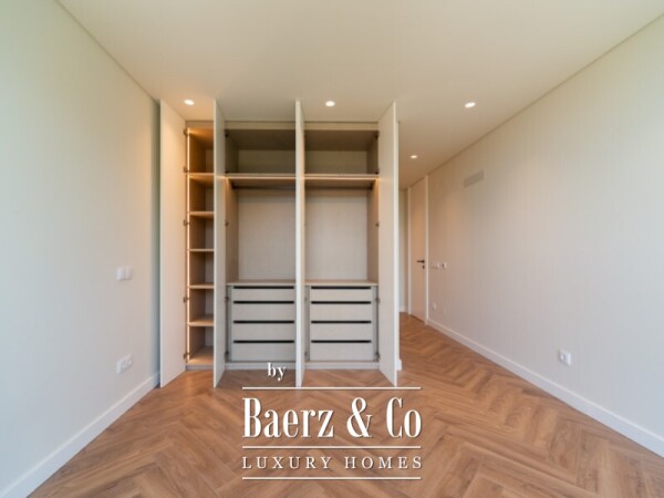 photo 35 Brand-New Contemporary Villa in São João das Lampas, Close to the Beach